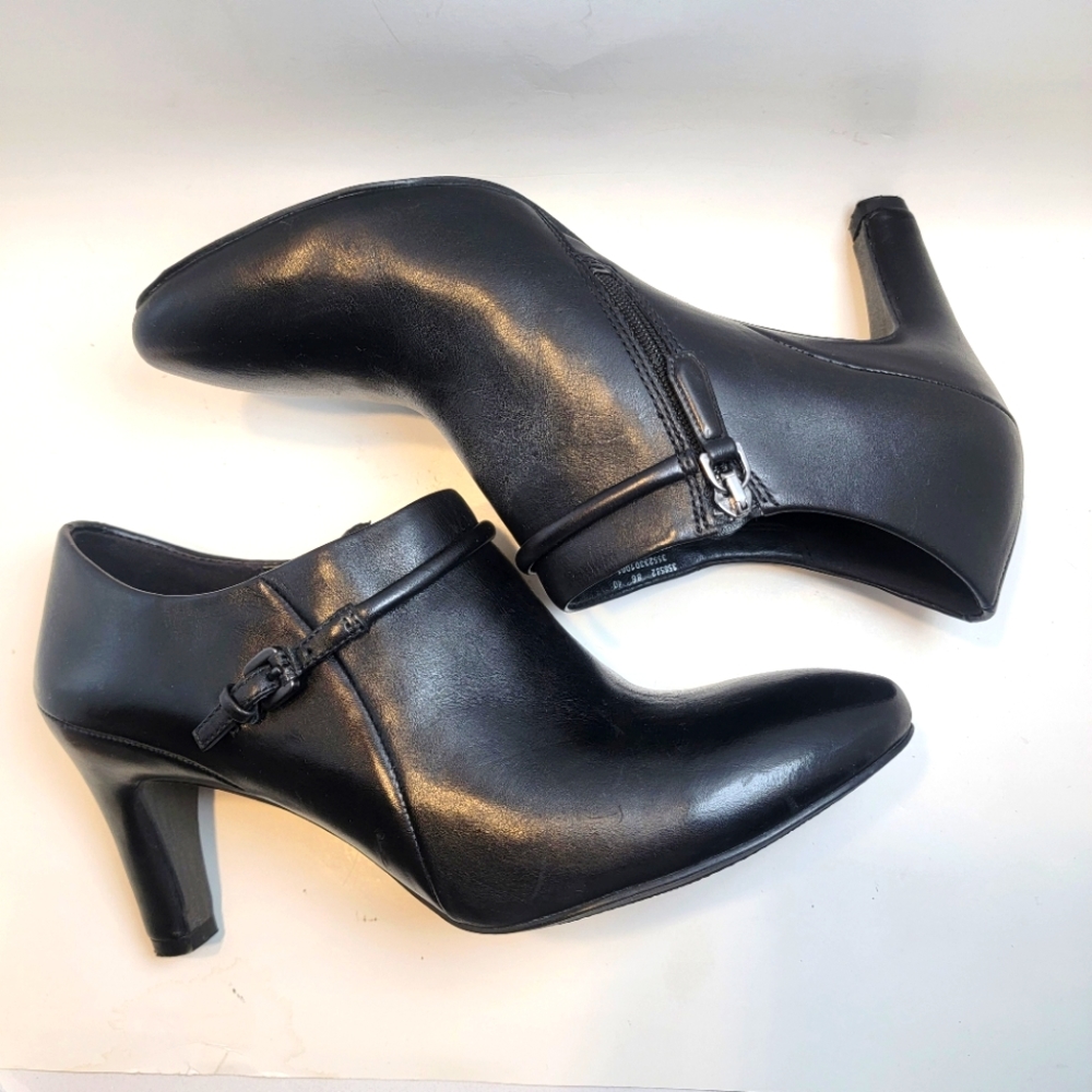 Ecco Black Leather Ankle Booties Heels Boots Women's 9.5